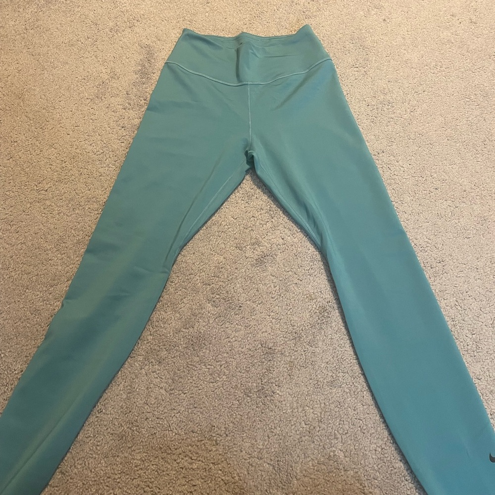 Like new teal Nike Dri-Fit Leggings
